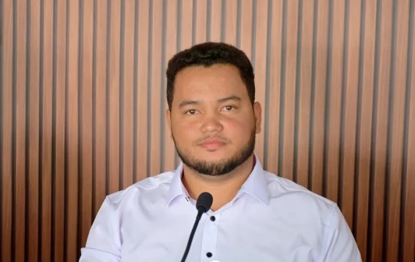 Vereador Miquéias Carvalho apresenta requerimento para projeto de aração de terras aos agricultores familiares de Vila Nova do Piauí